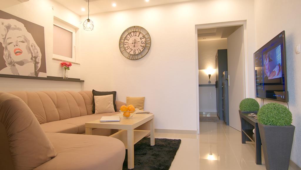 Apartment Larus Vir Esterno foto